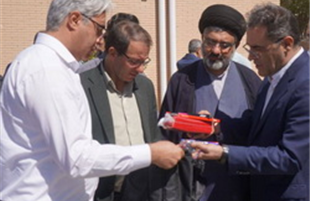 توزیع هزار بسته معیشتی و نوشت‌افزار در چوار با مشارکت پتروشیمی ایلام