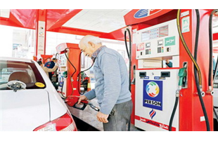 حذف سهمیه بنزین خودروهای نوشماره زیر یک میلیارد تومان منتفی شد