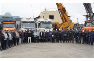 قدردانی از رانندگان و همکاران پرتلاش حوزه حمل‌ونقل و لجستیک «فخاس»